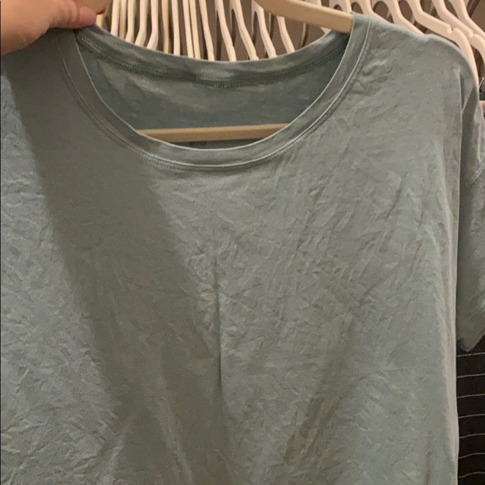 Lululemon cates tee size 6 EUC